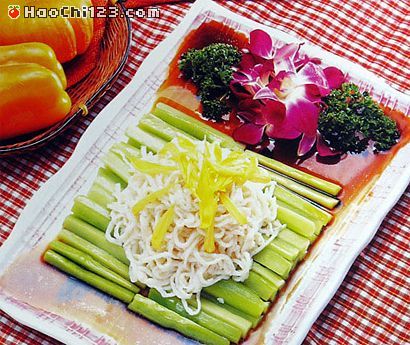 芥兰菊香鱼丝 做法及步骤